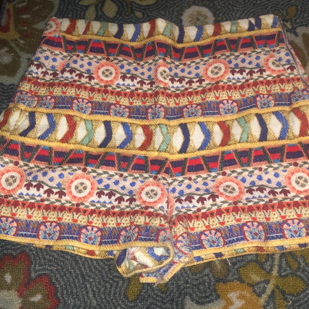 MEDIUM ZARA SHORTS